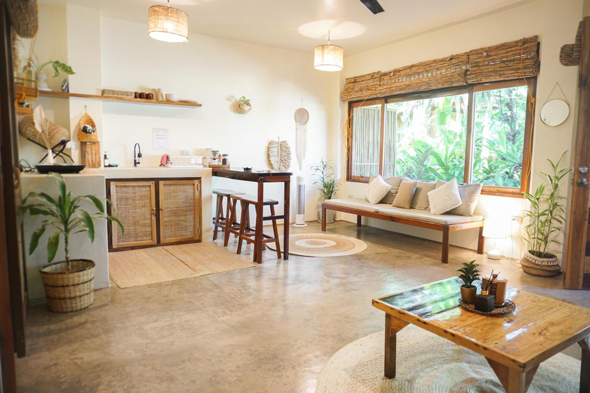 Greenhouse Siargao Roadside Boutique Apartments General Luna  Eksteriør billede